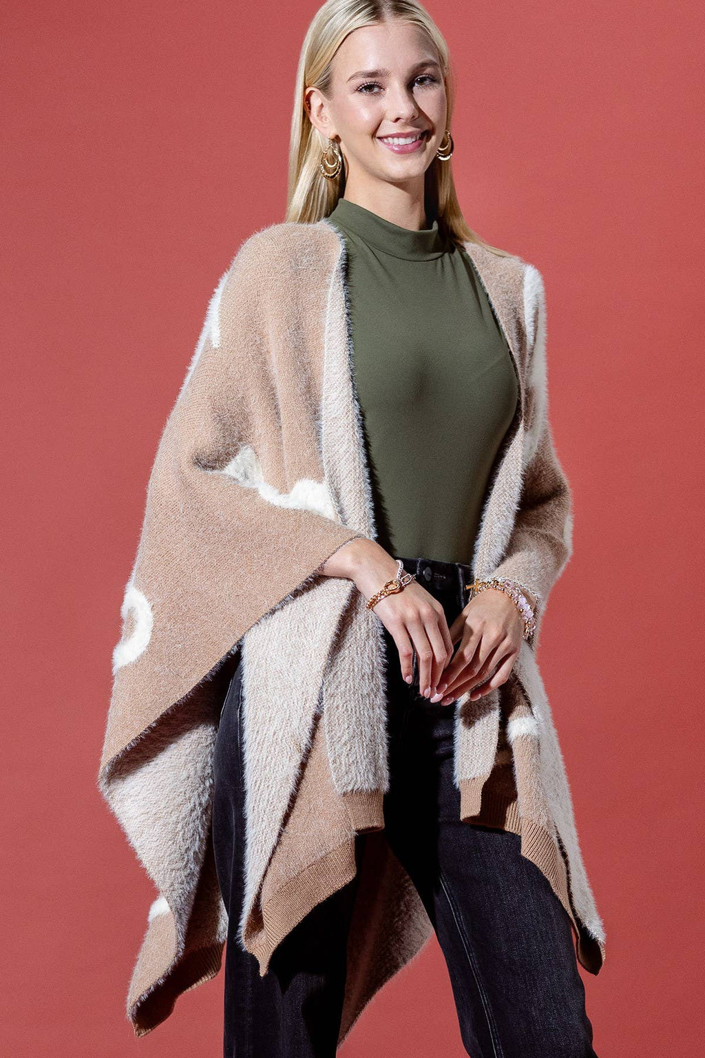 Camel Fuzzy Heart Embossed Knit Shawl