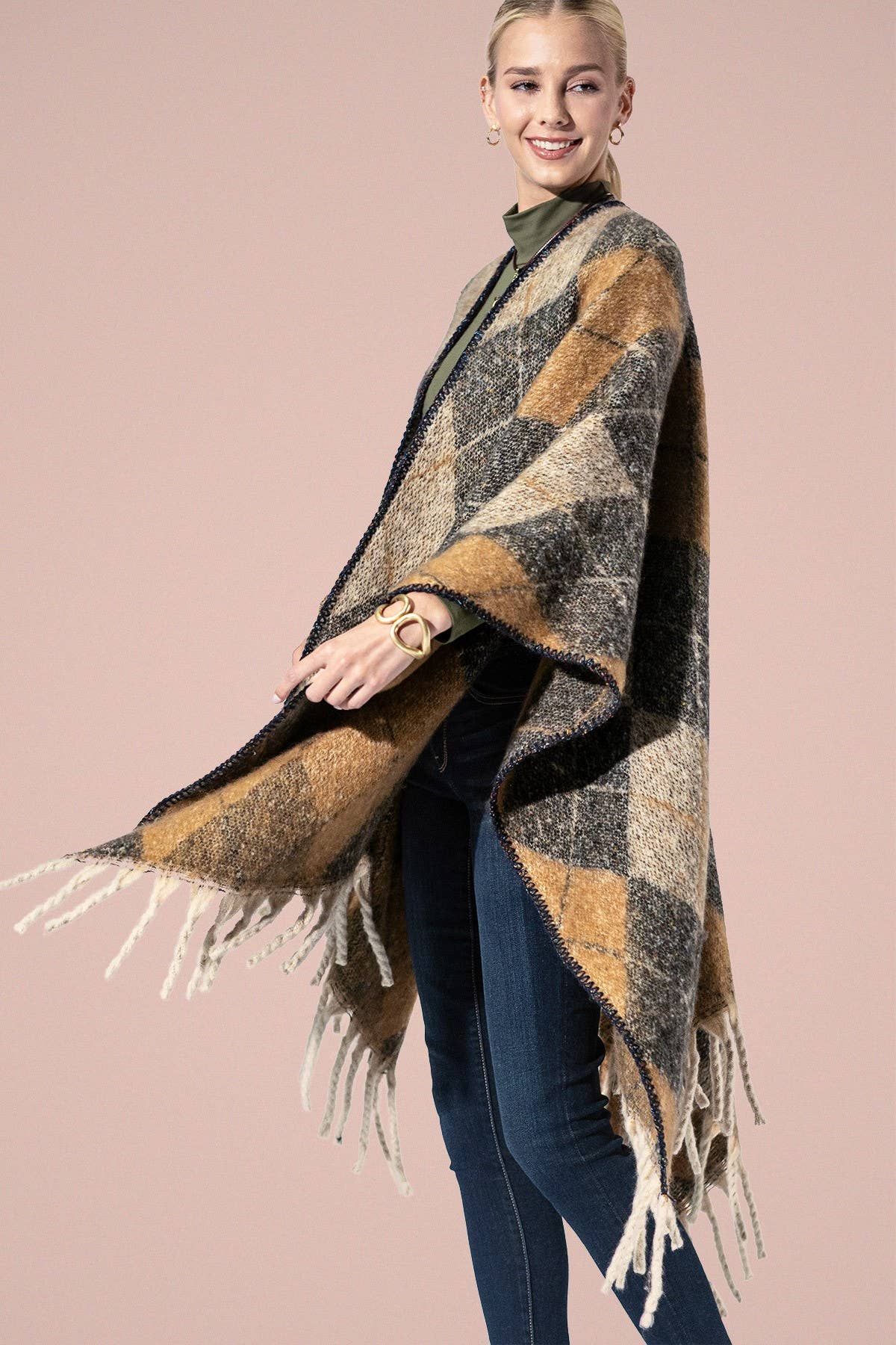 Yarn-dyed Argyle Pattern Ruana