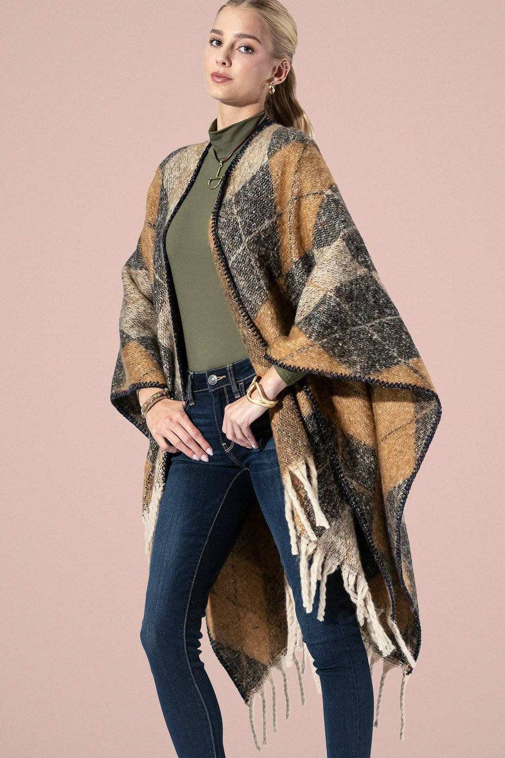 Yarn-dyed Argyle Pattern Ruana