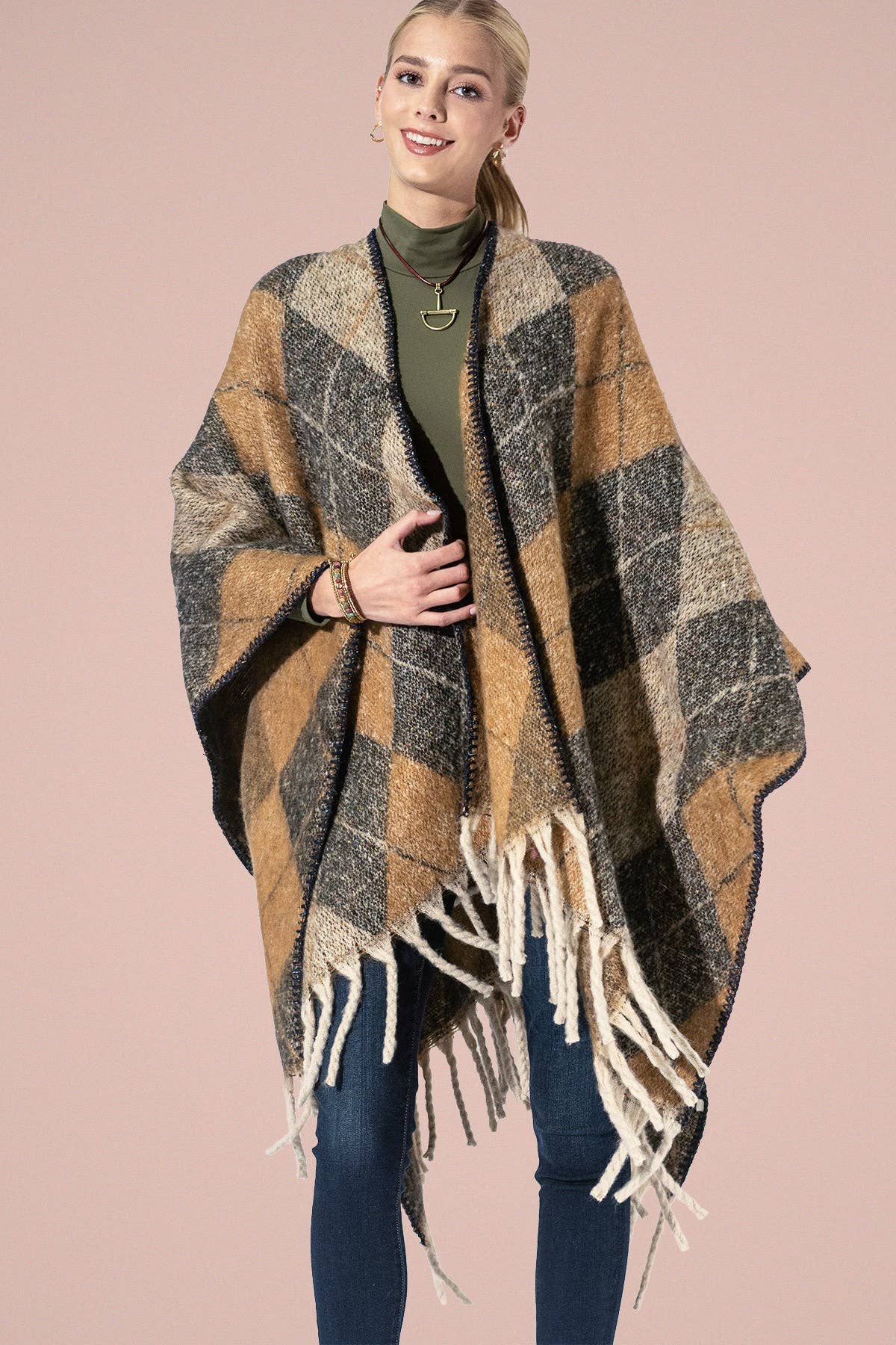 Yarn-dyed Argyle Pattern Ruana